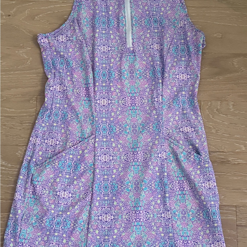 Tzu Tzu Golf Dress Shirt Medium